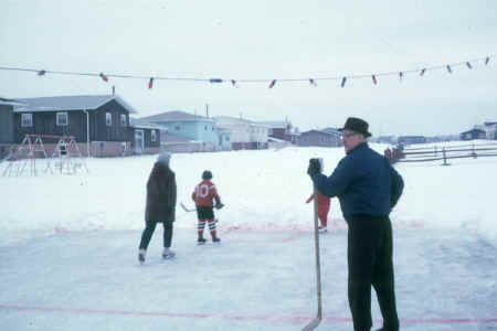 dad on skates.jpg (167067 bytes)